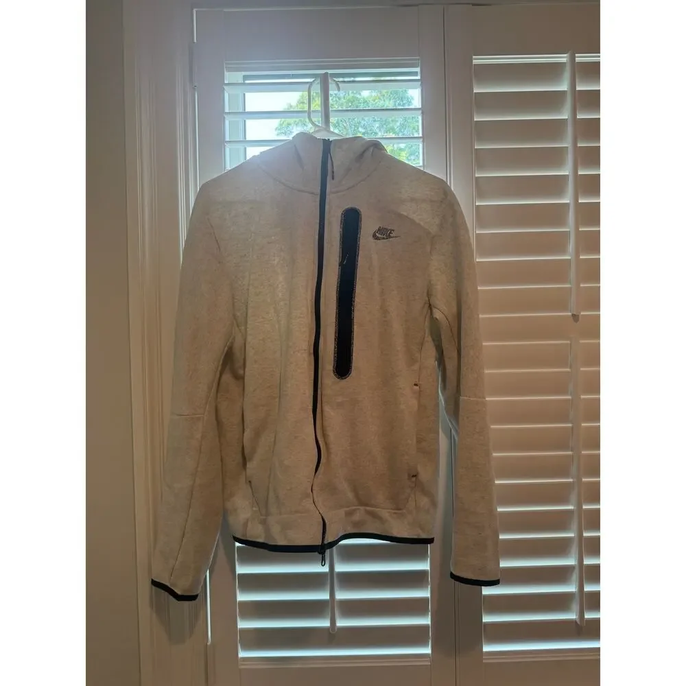 Gray Nike Zip up